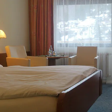 Bergfrieden Szálloda 3*