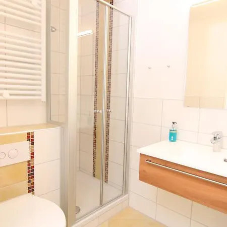 Hotel Bergfrieden 3*