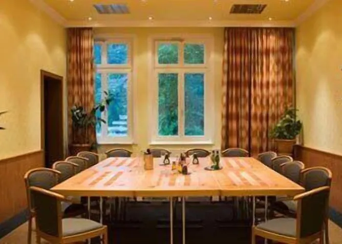 Hotel Bergfrieden 3*